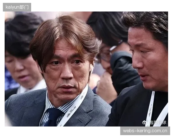 洪明甫的高位压迫战术对球员体能要求极高，在高原赛区连续作战下或难以为继。